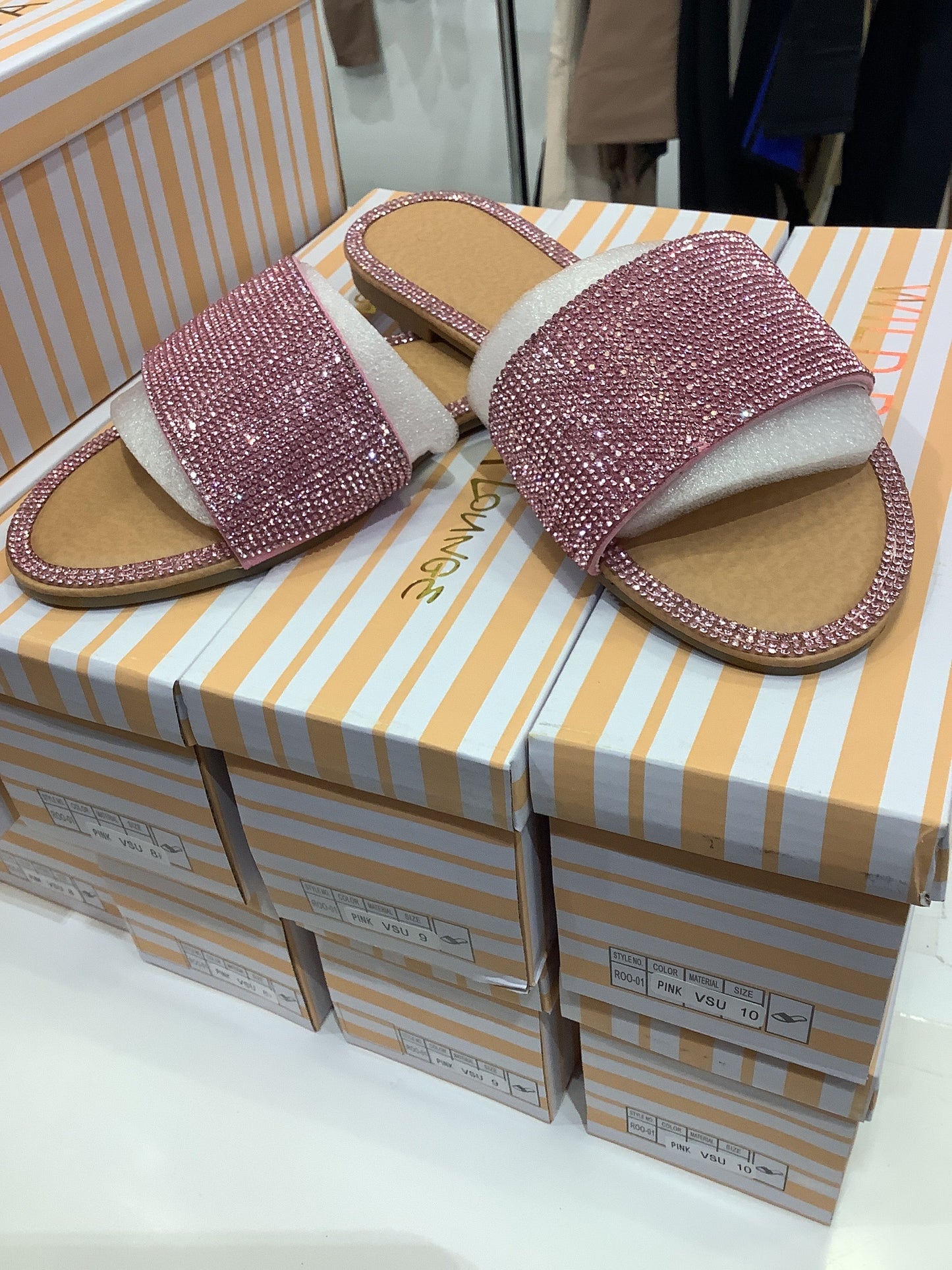 Sandals honey 62 Slip-On Flat with Rhinestones Slimmer Waist Now