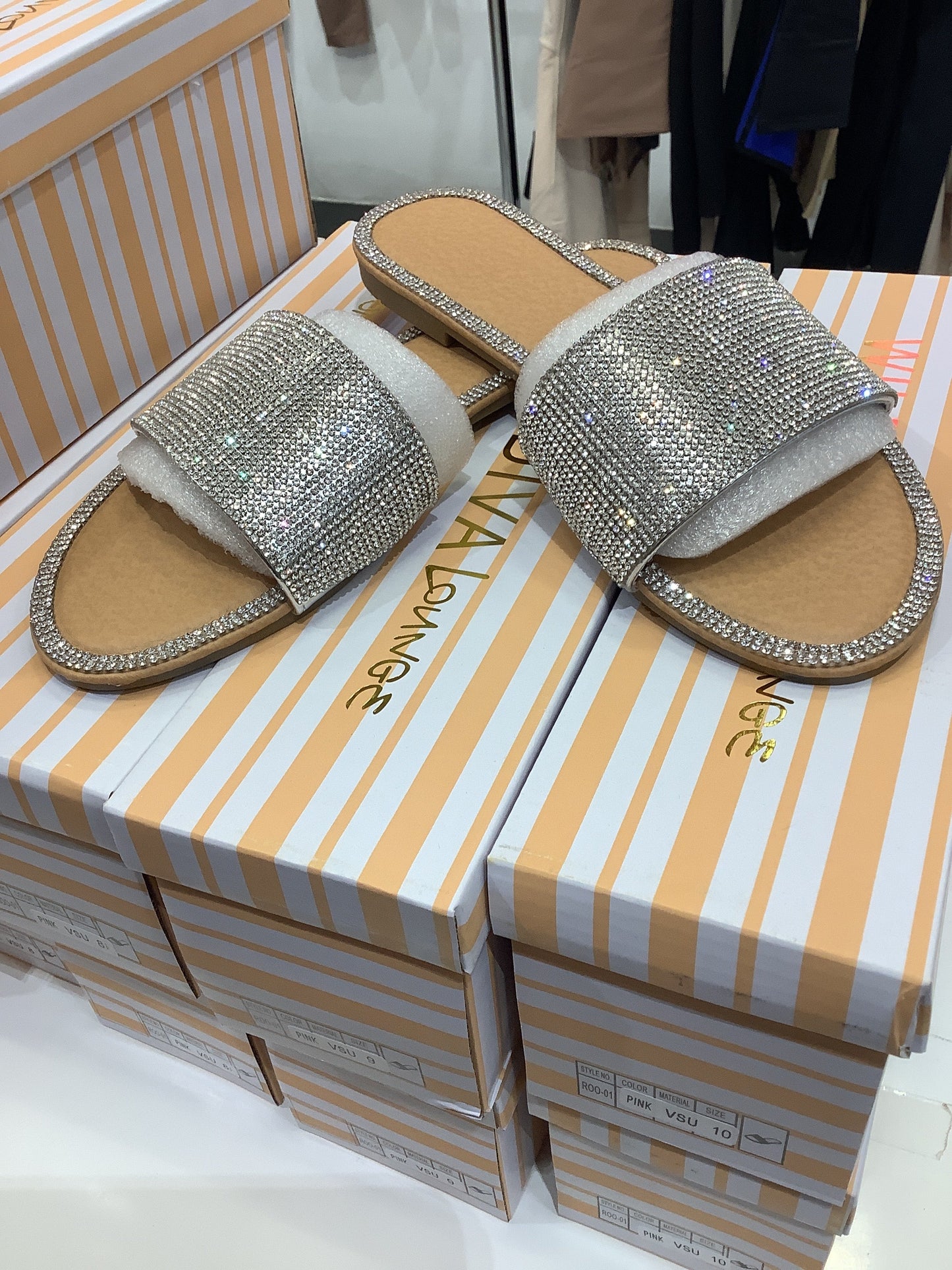 Sandals honey 62 Slip-On Flat with Rhinestones Slimmer Waist Now