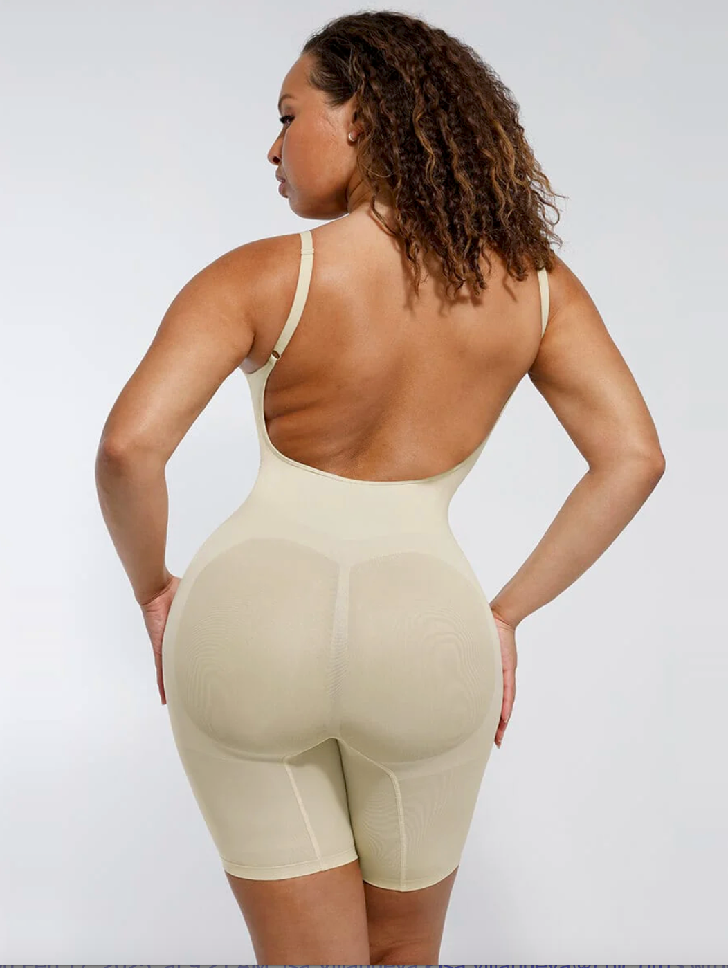 MT220145 SENSIL Seamless Scultp Covered Open Back Boxer With Covered Chest Fajas Kataleya
