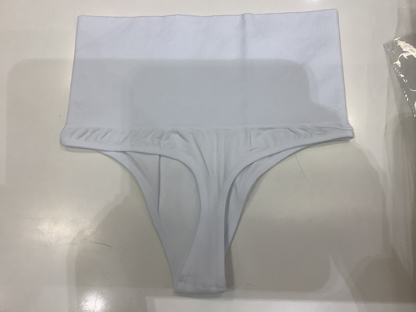 72140 YOUMITA Seamless thongs